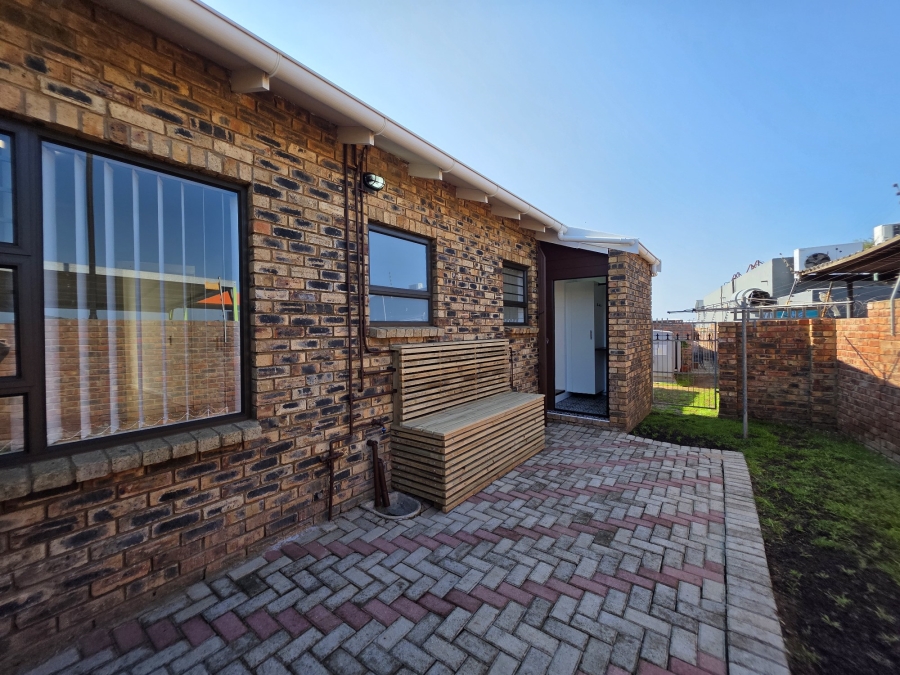 2 Bedroom Property for Sale in Jeffreys Bay Central Eastern Cape